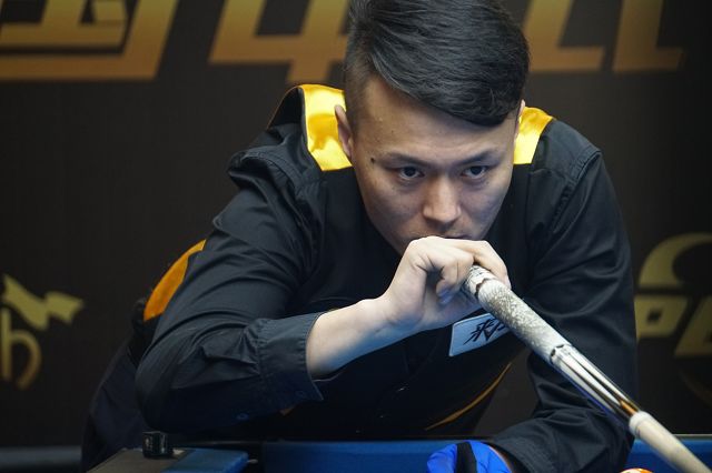 开赛的观众 开赛的观众